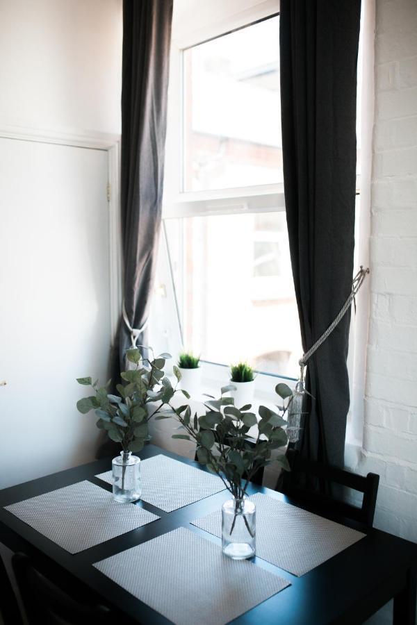 The Holt Apartment Leicester Bagian luar foto